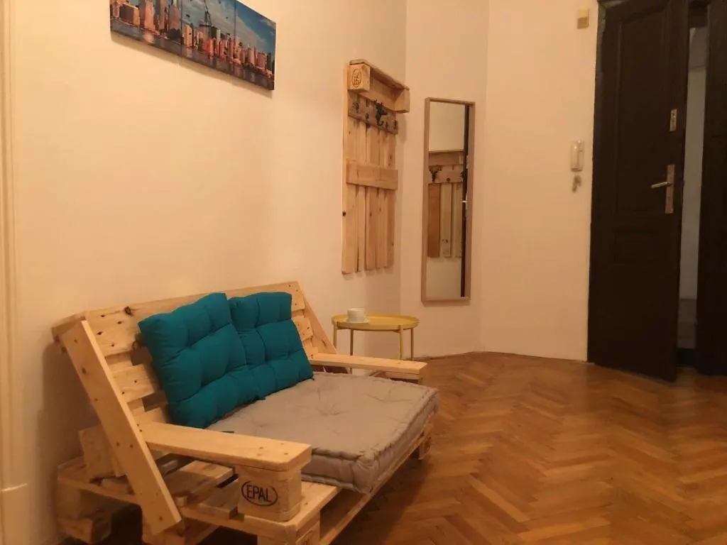 Apatrhostel Brno Hostel